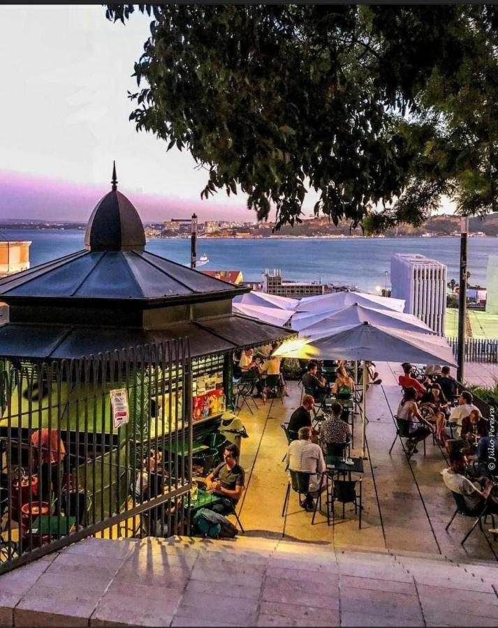 Tejo House River Lisbon アルマダ エクステリア 写真