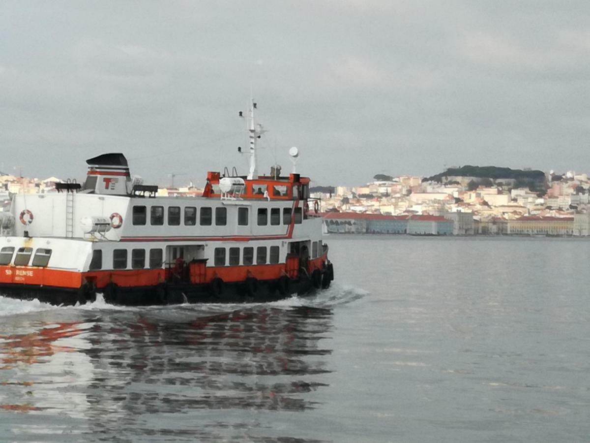 Tejo House River Lisbon アルマダ エクステリア 写真